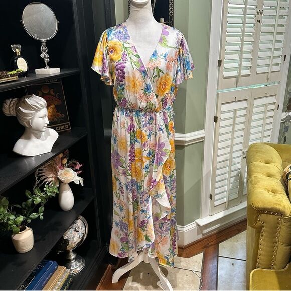 Nicole Miller Floral Satin Midi Dress size Medium - Picture 1 of 14